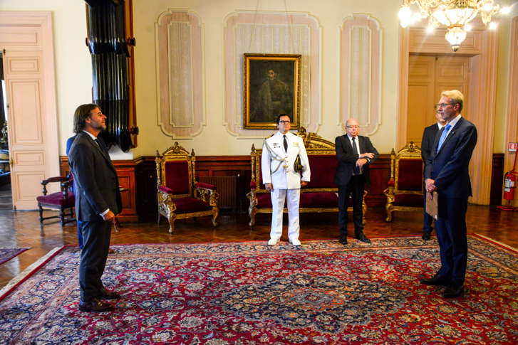 Ambassadör Torsten Ericsson tillsammans med Uruguays president Luis Lacalle Pou.