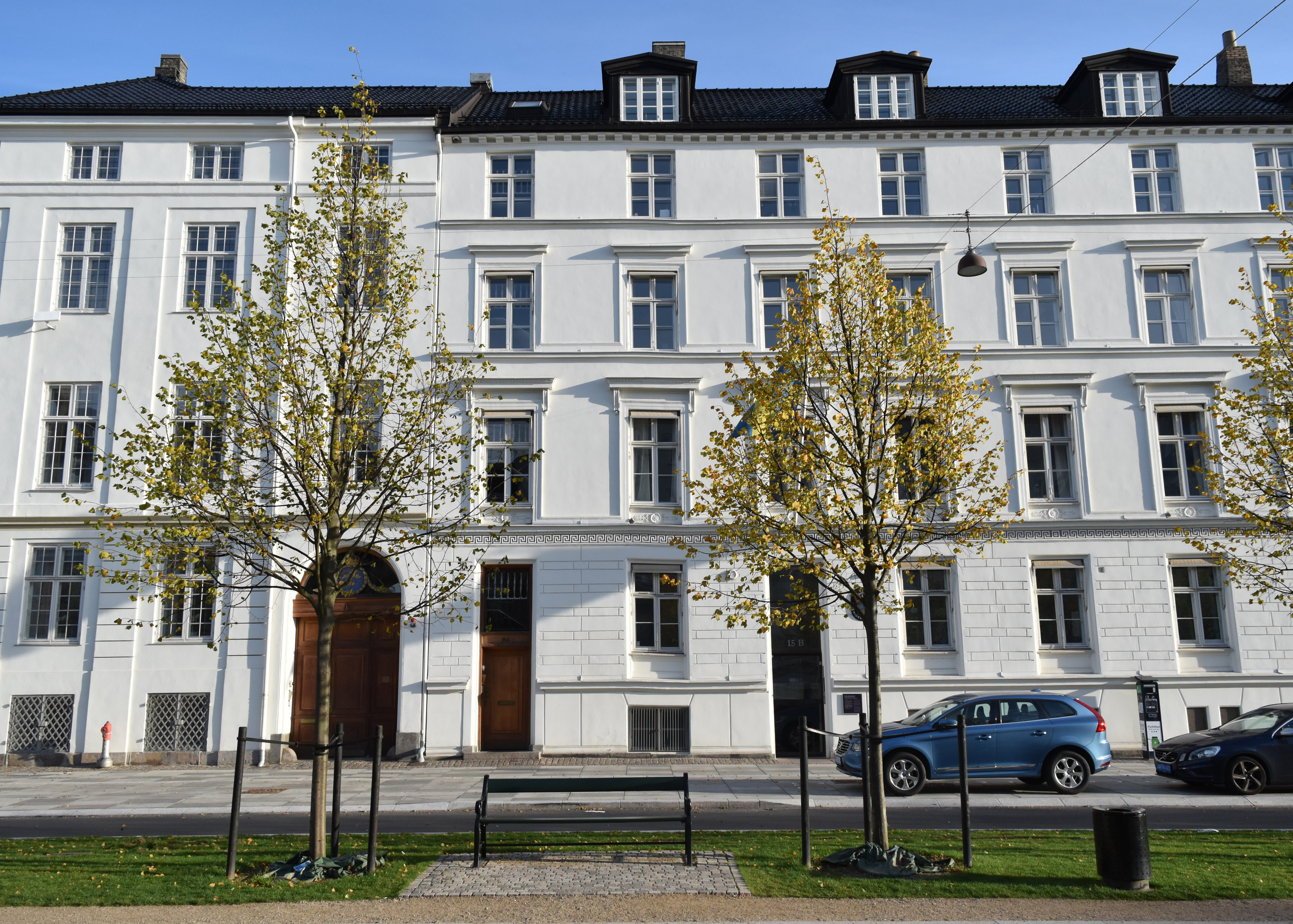 Ambassaden fasad Julia Grönholm