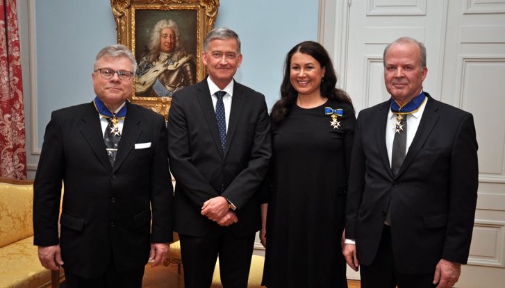 Konsuler och ambassadör