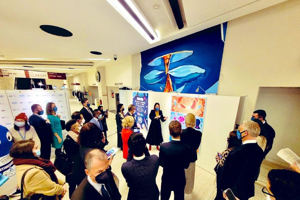 Photo from the exhibition by UK-mission