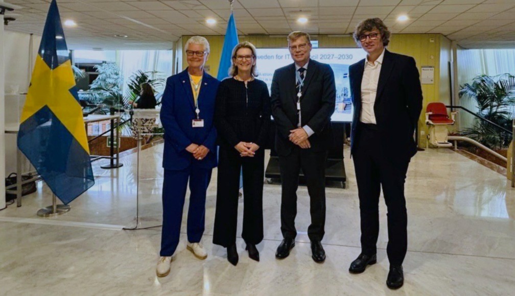 Swedish delegation and ITU management Photo: Swedish Mission