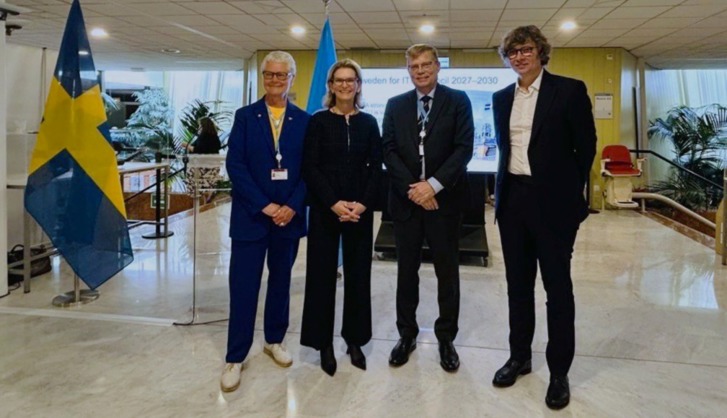 Swedish delegation and ITU management Photo: Swedish Mission