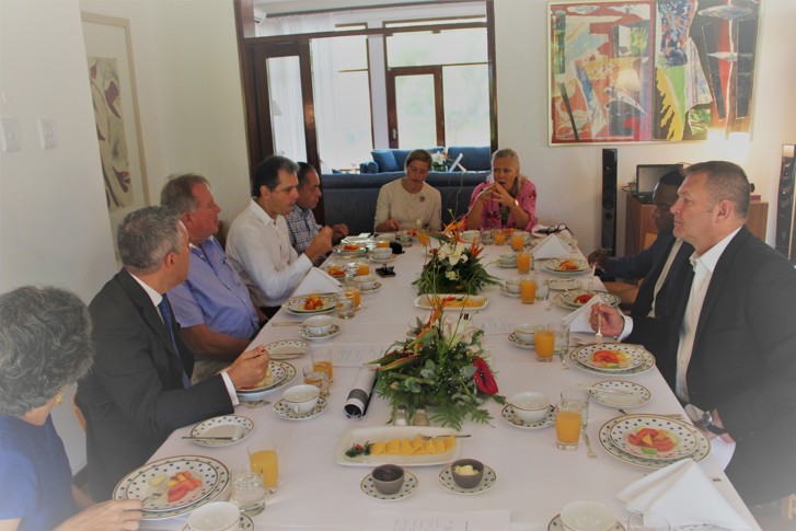 Swedish Ambassador talks to representatives of Swedish business in Mozambique